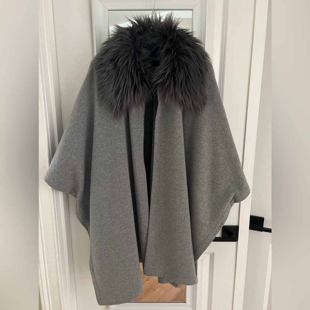 Coat! - Picture 2 of 3